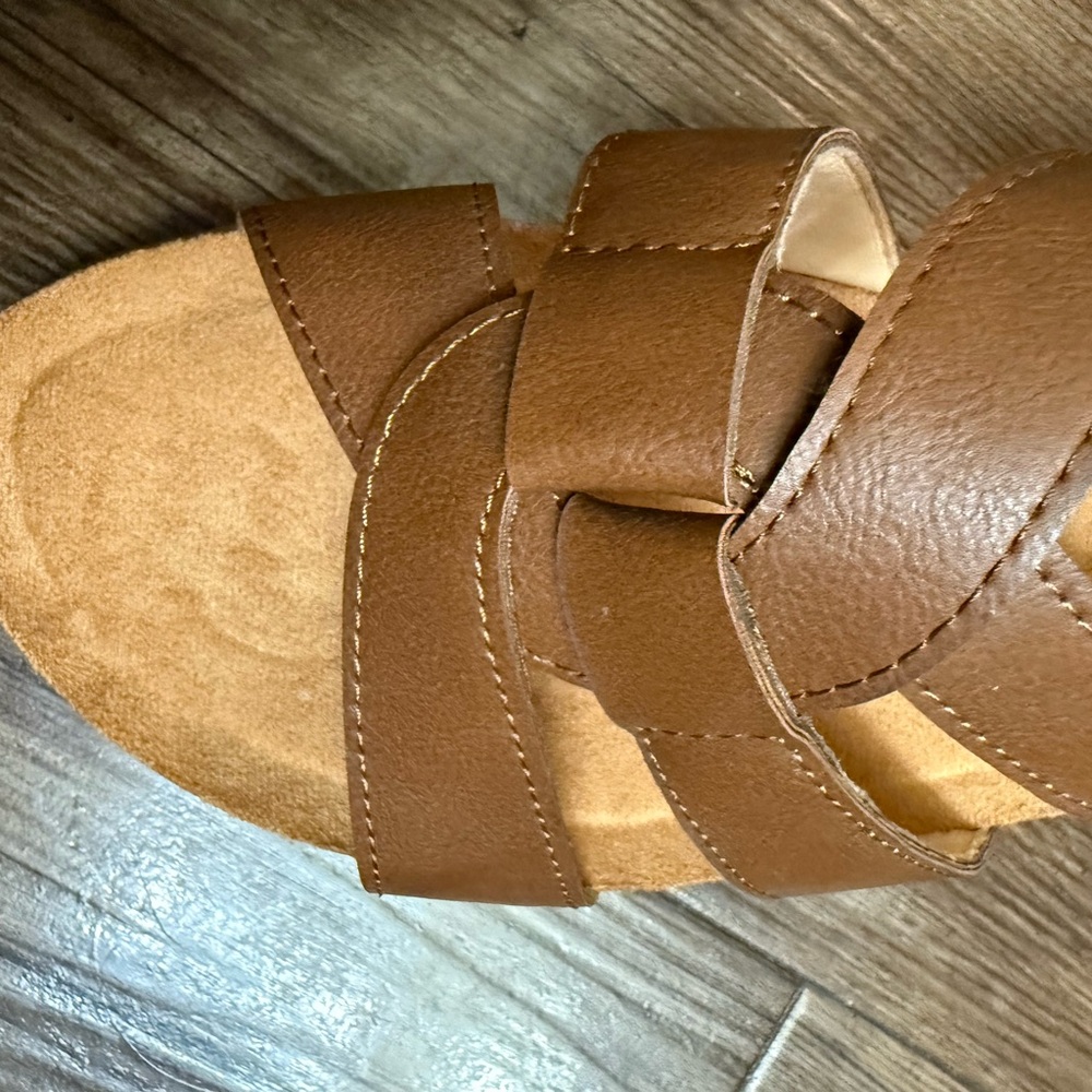 Flex Step Sandals - Picture 4 of 6